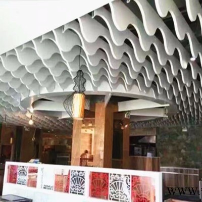 廣州大型超市波浪造型鋁型材方通建材采購找廣東德普龍建材廠。