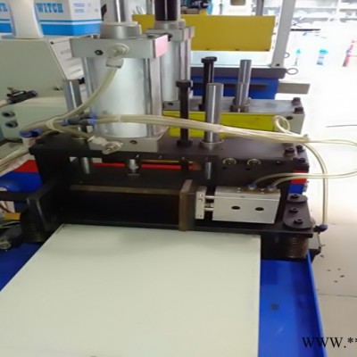 高精度伺服馬達(dá)送料   精度可控制0.1mm     銅鋁型材切割機(jī)    圓鋸機(jī)  全自動(dòng)切鋁機(jī)