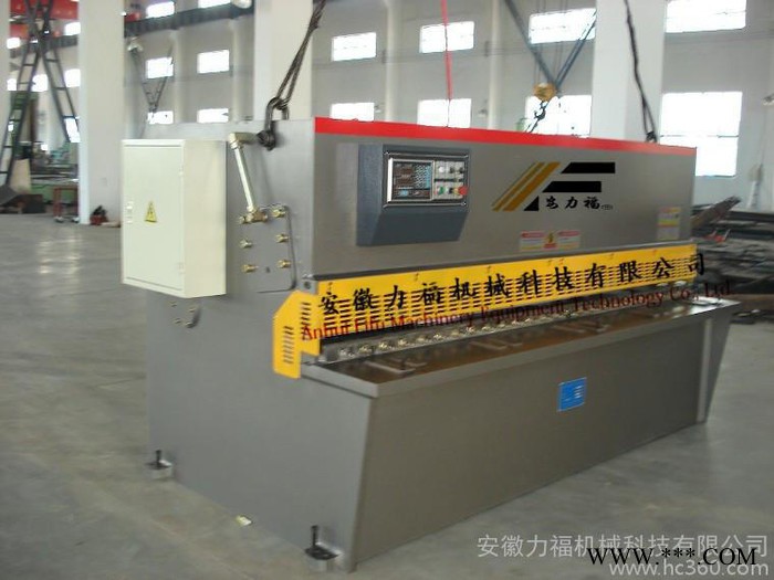 供應馬鞍山剪板機，數(shù)顯剪板機，裁板機價格