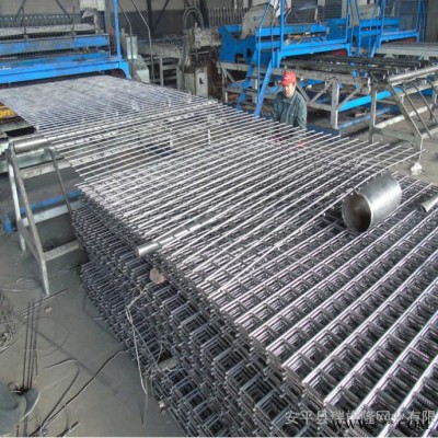 河北瑞旗隆絲網(wǎng)廠家專業(yè)生產(chǎn)現(xiàn)貨鋼筋網(wǎng)片 RB550鋼筋網(wǎng)片 CRB550冷軋帶肋鋼筋 CRB550螺紋鋼筋網(wǎng)片加工定制