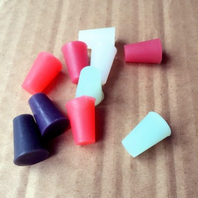 蘇州硅膠塞噴粉電鍍電泳涂裝噴涂遮蔽保護螺紋孔耐高溫硅膠塞 蘇州硅膠塞噴粉膠塞子 蘇州耐腐蝕防銹保護