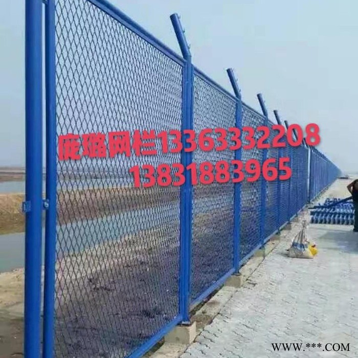 **  監(jiān)獄護(hù)欄桃型柱護(hù)欄網(wǎng) 監(jiān)獄護(hù)欄網(wǎng) 電鍍機(jī)場(chǎng)護(hù)欄網(wǎng) Y型監(jiān)獄護(hù)欄網(wǎng)