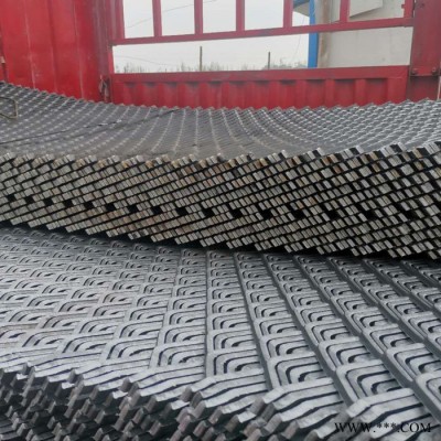 電鍍鋅菱形鋼板網(wǎng)   重型鍍鋅菱形拉伸網(wǎng)廠家