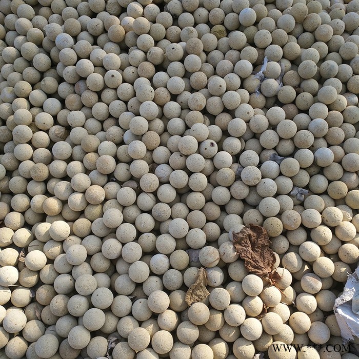 80剛玉耐火球 高鋁質(zhì)耐火蓄熱球 剛玉陶瓷蓄熱球 氧化鋁研磨球 定制耐高溫耐火球 窯爐填充用耐火球