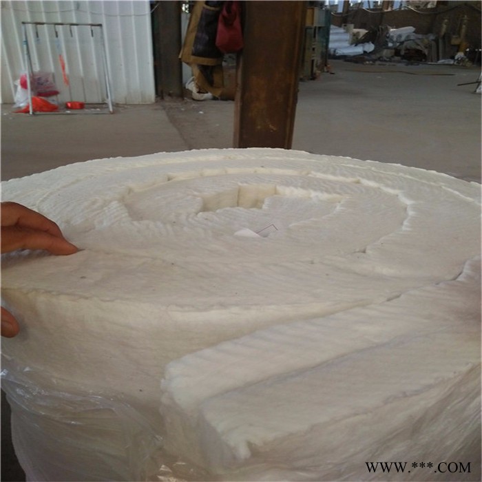 《悅恒保溫》供應(yīng)鋁合金熱處理爐纖維毯,硅酸鋁耐火毯(圖）
