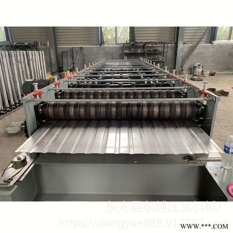 地暖管鋁板壓瓦機(jī) 鋁板地暖管設(shè)備 東越壓瓦機(jī) 全自動鋁板壓瓦機(jī)