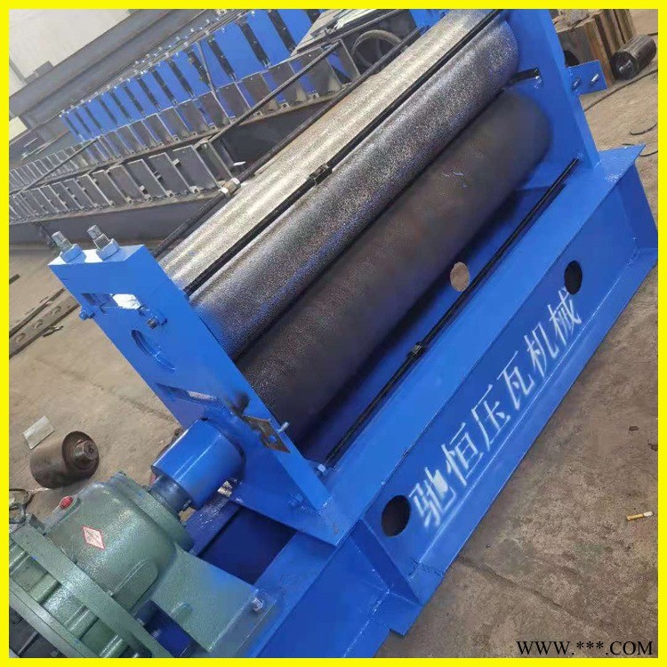 鋁板壓花機(jī)器 不銹鋼板壓花機(jī) 防滑板機(jī)械設(shè)備 馳恒